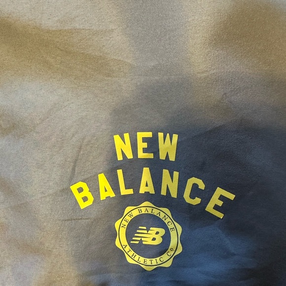 New Balance Unisex Blue Windbreaker size XL - Picture 6 of 6